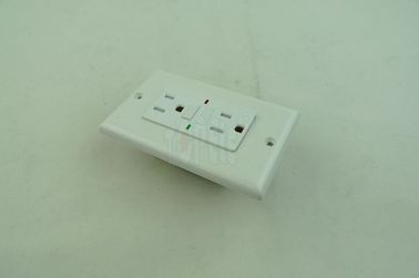 Đồ chứa GFCI thương mại 125V chống xáo trộn với đèn chỉ số LED
